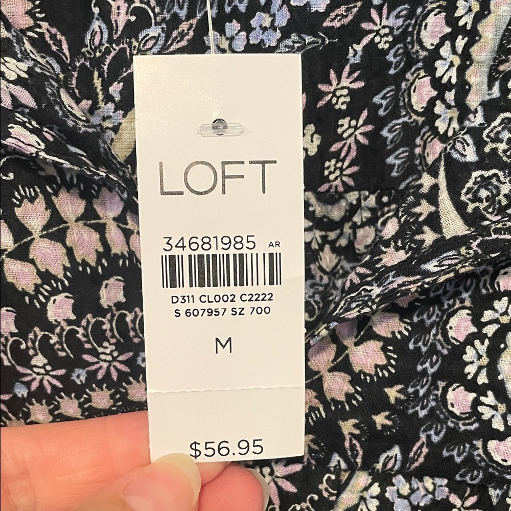 LOFT Women's Top with Black and Pink Paisley Design Medium NWT - Picture 2 of 10